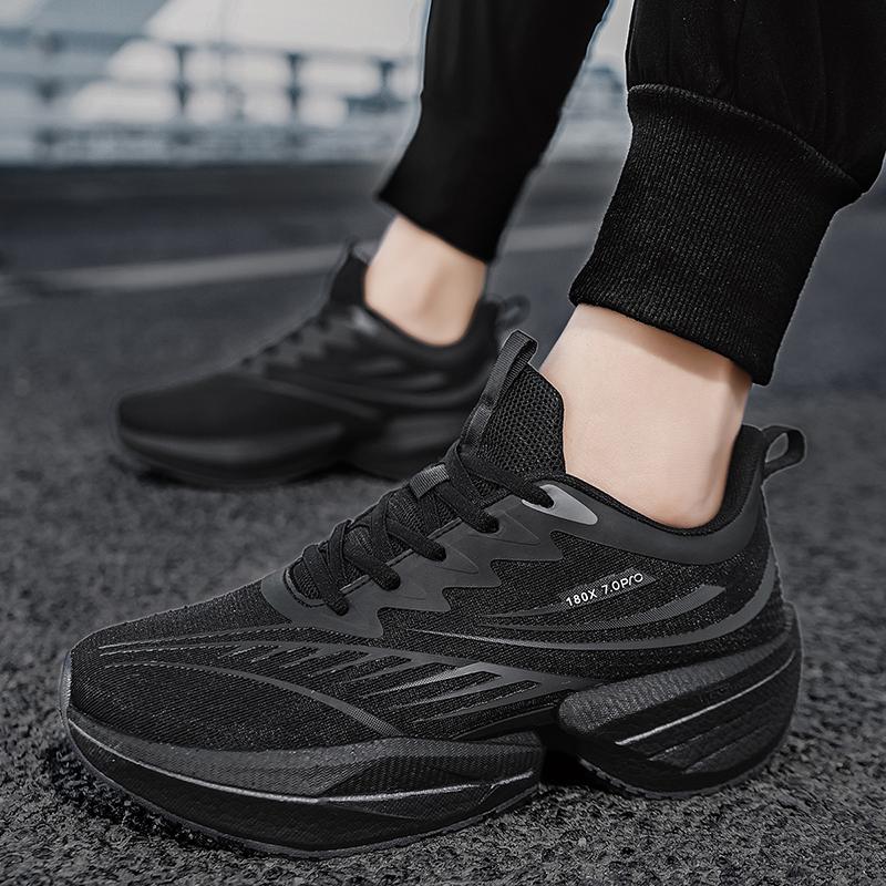 New Running Shoes Breathable Mesh Fashion Outdoor Sports Casual Sneakers Versatile Lightweight Rebound Running Shoes