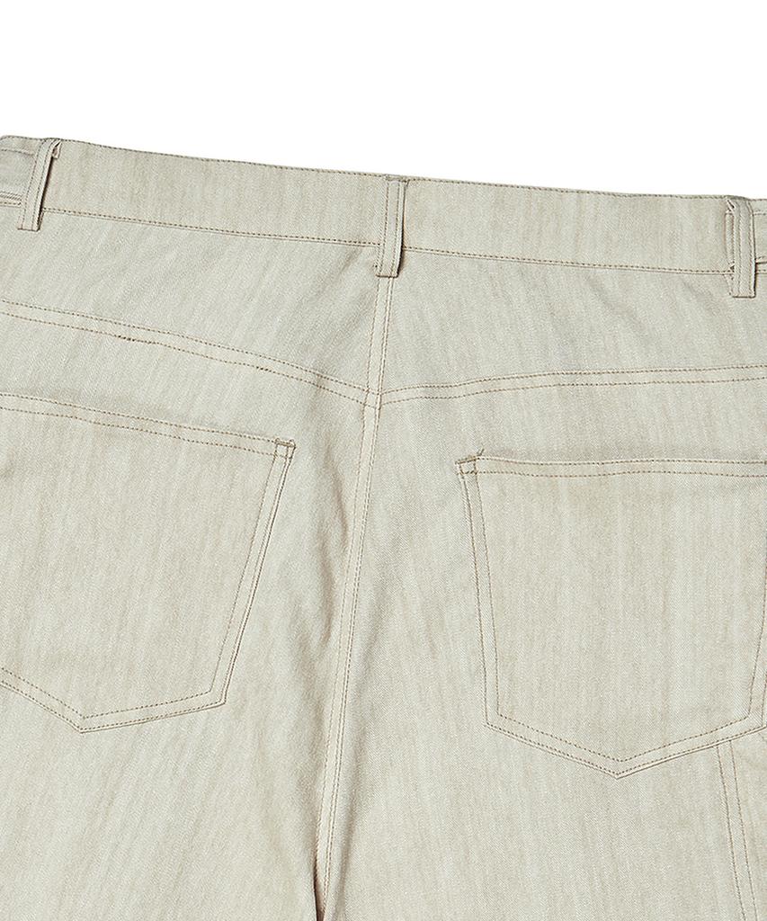 BEYOND CLOSET [Collection Line] Coated Texture Detail Carpenter Pants Beige