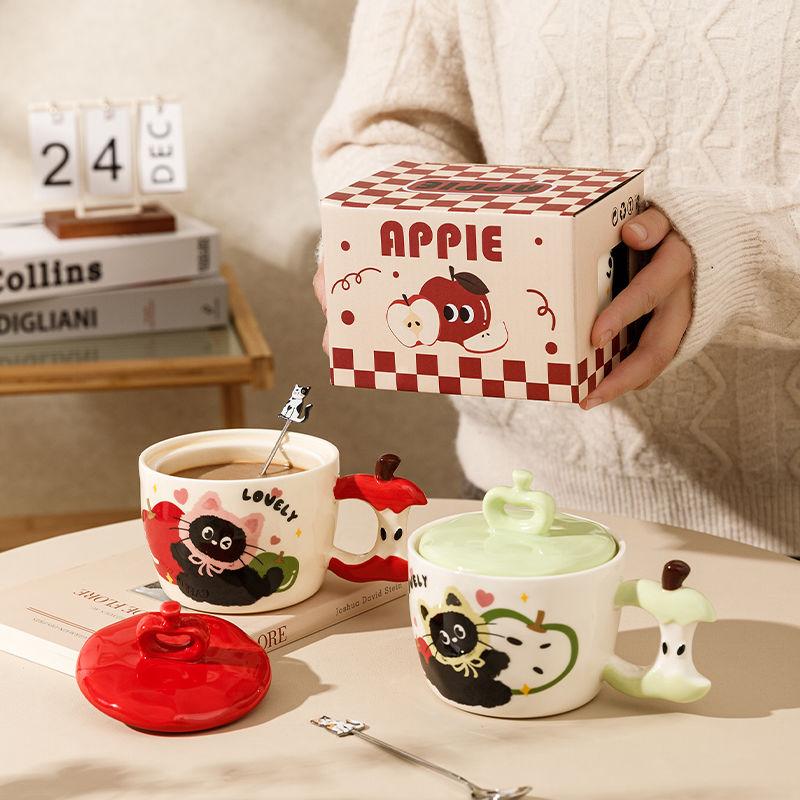 3D Apple Mug, Creative Cat Ceramic Cup with Lid, High-value Breakfast Cup Souvenir Gift Drinkware