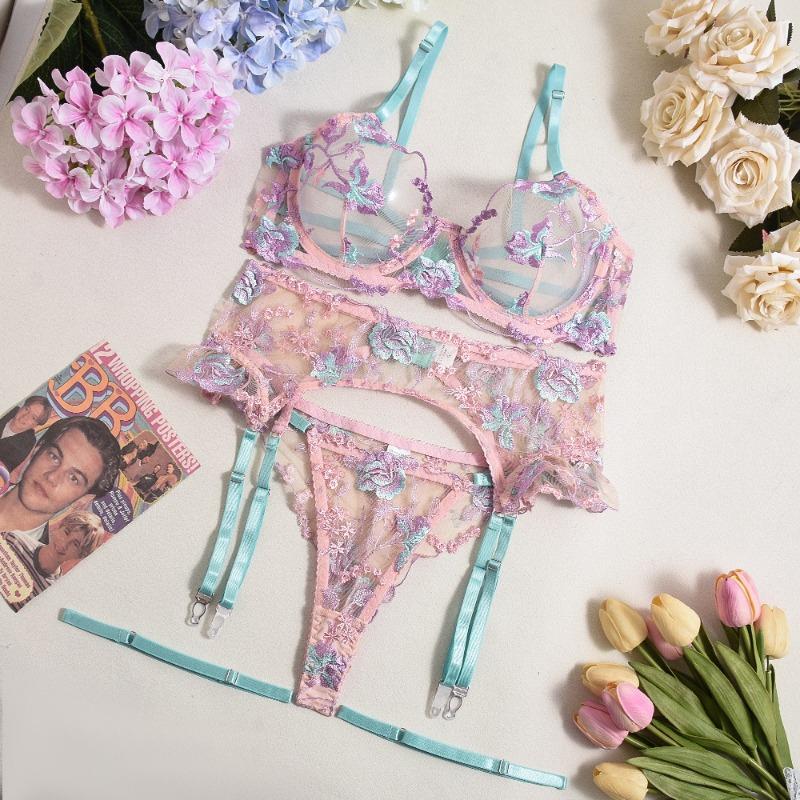 

Сексуальное нижнее белье Перспективный набор Контрастная сетка Вышивка Бюстгальтер Сексуальное искушение Набор S светло-фиолетовый