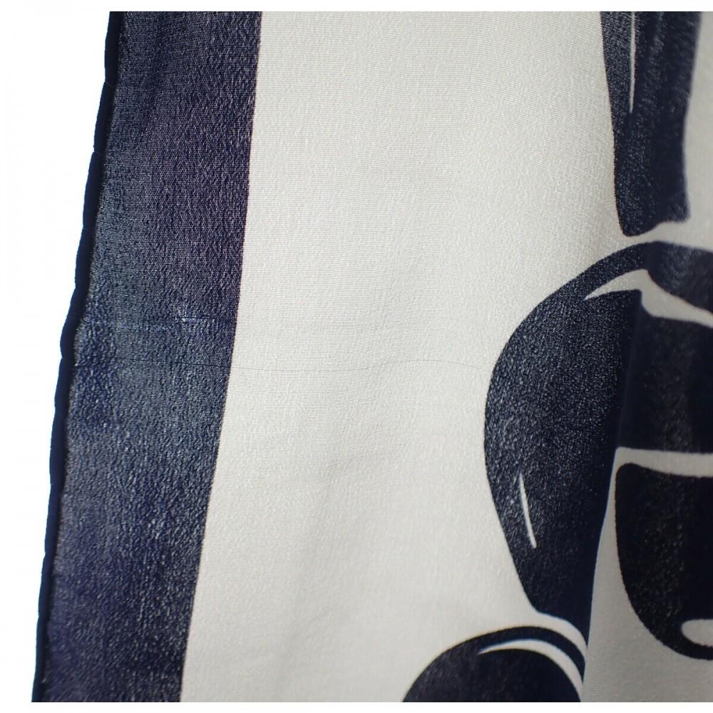 CHANEL  scarf white/Navy silk Women