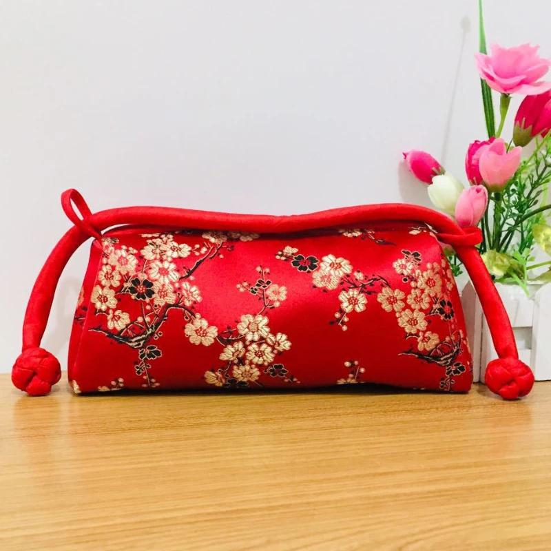 Vintage  Chinese Style Women Handbag   Fashion Luxury Embroidered Silk Bag Female Clutch Purses Sweet Shoulder Bag