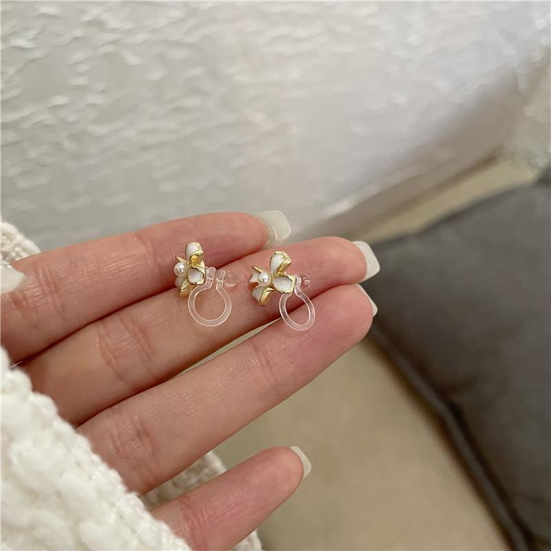 Gentle Bow Pearl Stud Earrings, New Trendy Ear Clips, Women's No Earrings, Earrings Temperament, Advanced Earrings