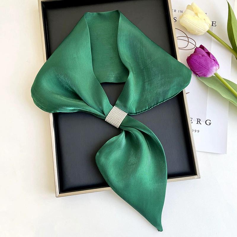 Farbe Für Frauen Für Mädchen Diamant Satin Falscher Kragen Seidenschal Kreuzschals Kreuz Halstuch KTY