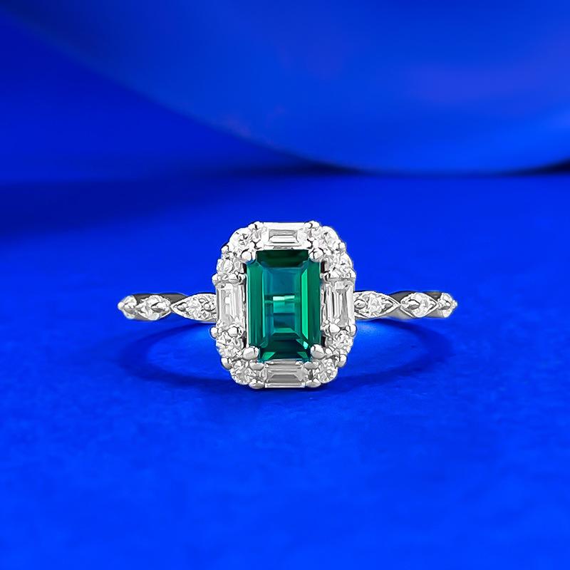 

Инкрустированное кольцо с имитацией изумруда 4 * 6 Простое и классическое No. 9