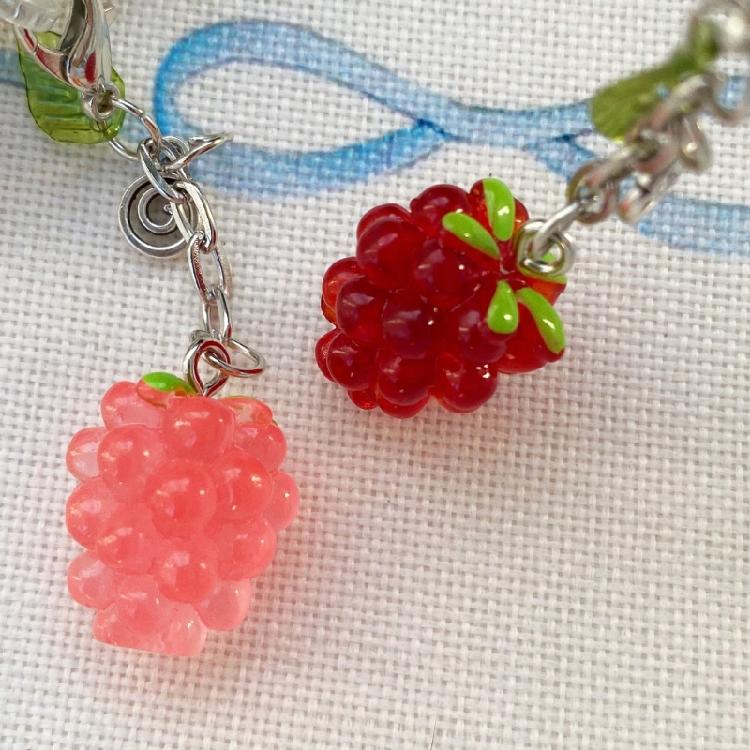 Playful Beaded Keychain Charm with Fruit Theme, Metal Link Chain and Clasped Attachment for Bags, Keys and Daily Use