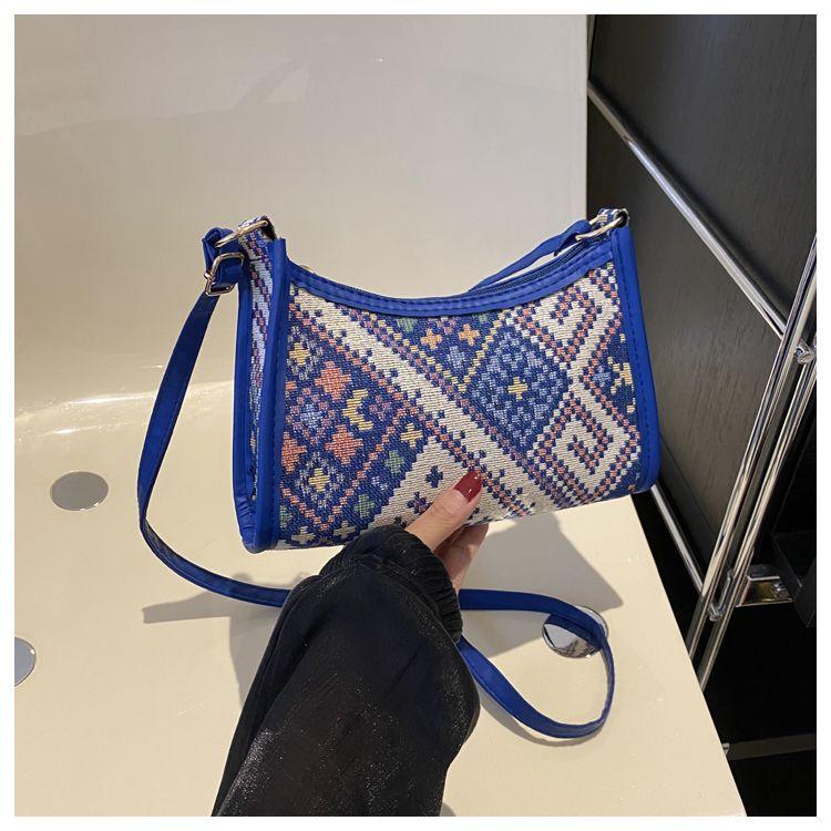 

Сумка подмышкой в этническом стиле, новая осенняя сумка в западном стиле на одно плечо с диагональным крестом, женская маленькая квадратная сумка синий