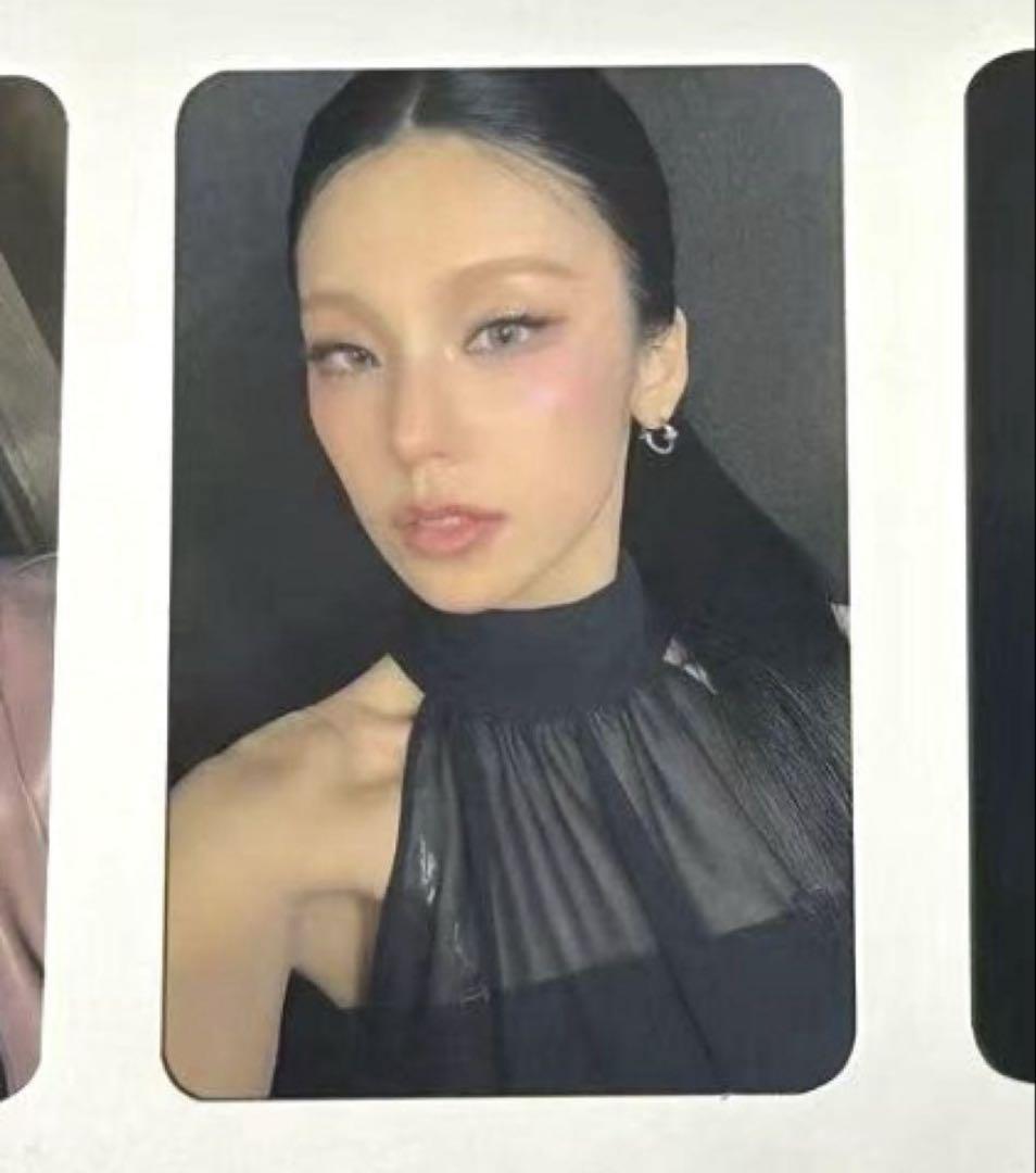 

[Б/У] itzy Air BDM Лимитированная предзаказная торговая карточка B