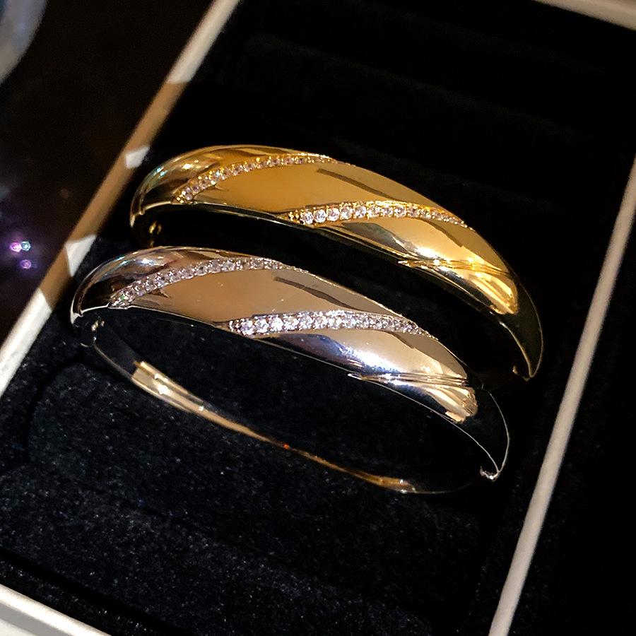 Geometrisches Armreif 18K Gold Plated Zirkonia: Luxuriöses, Modisches, Vielseitiges Damenarmband