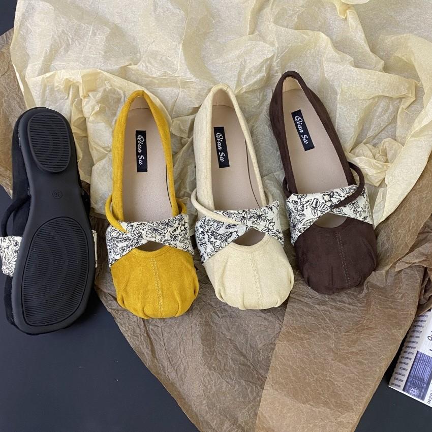 Flat single shoes women's 2025 new spring and autumn versatile fashion evening breeze round head shallow mouth Mary Jane grandma shoes