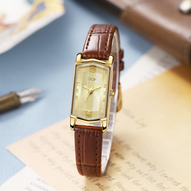 Niche High-End Leather Women'S Watch Medieval Small Square Plate Watch Women'S High-Value Fine Belt Quartz Watch