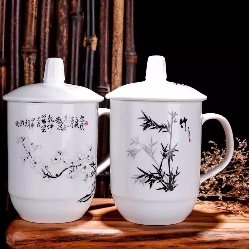 Moluo Na Tender Angel Ceramic Cup with Lid