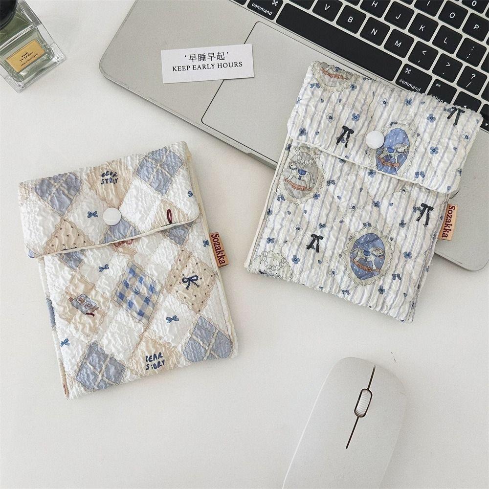 

Cartoon Sanitary Napkins Storage Bag Lightweight Lipstick Makeup Organizer Travel Style D