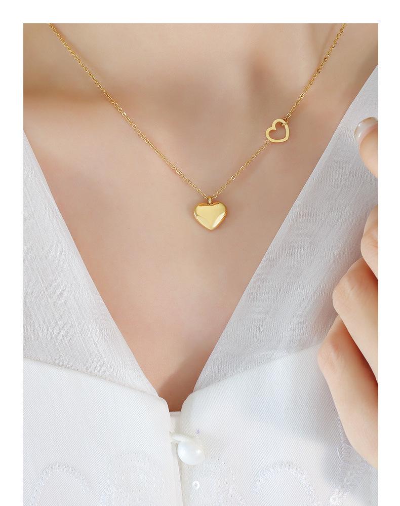 Blogger's Double Peach Heart Necklace: 18K Gold-Plated Titanium Steel Clavicle Chain P221