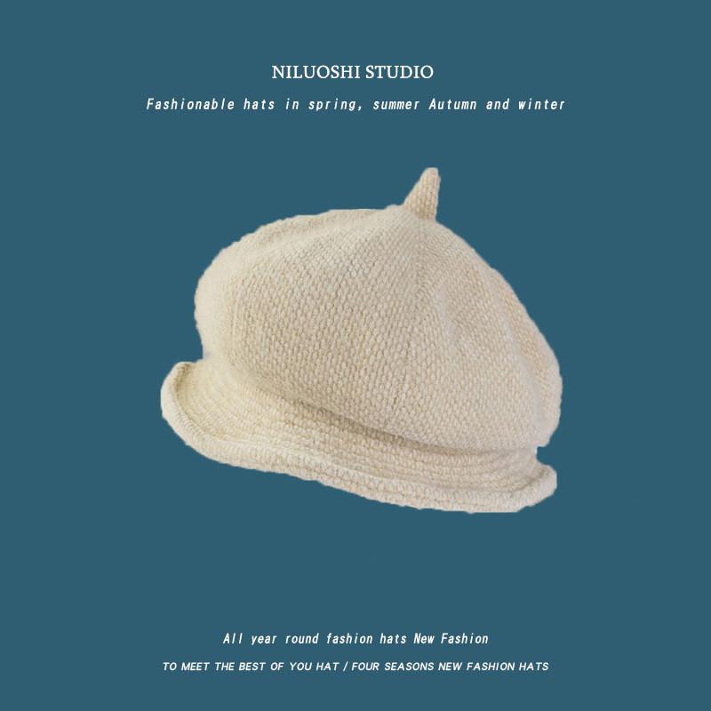 

Fashionable Beret Hat In Black White Pink Camel Beige бежевий