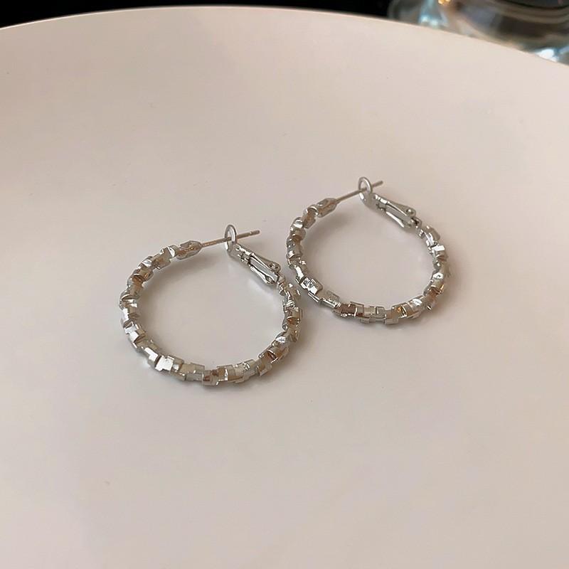 Silver plain ring earrings women's light luxury high-end stud earrings 2026 new popular niche exaggerated temperament earrings earrings