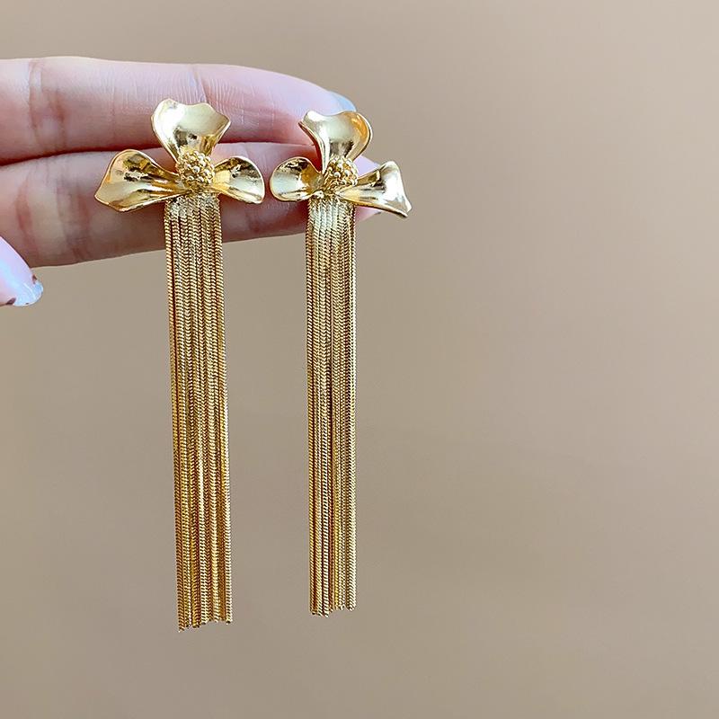 Vintage Silver Needle C-Shaped Diamond Pearl Stud Earrings - Elegant and Versatile Niche High-End Jewelry