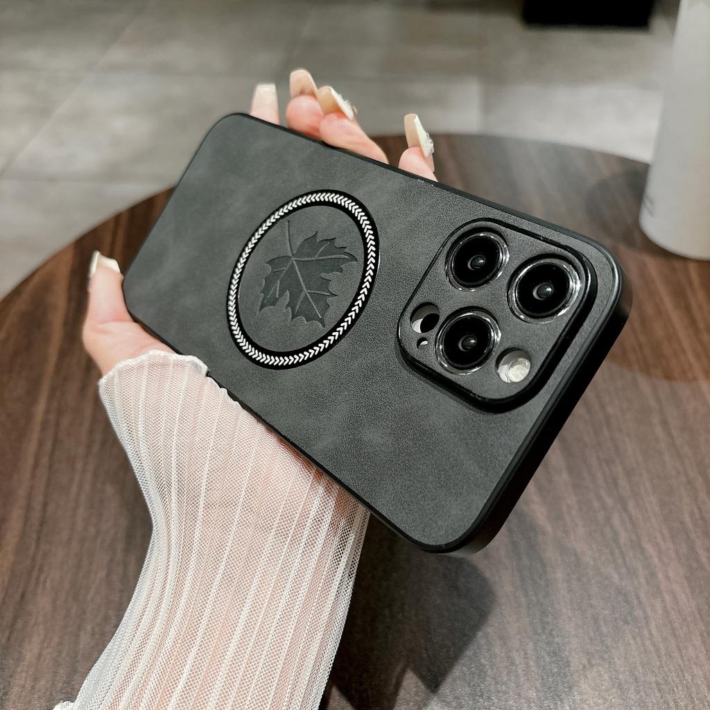 Luxury For Magsafe Wireless Charge Leather Case for iPhone 15 14 Plus 13 12 11 Pro X XR Xs Max Maple Leaf Pattern Magnetic Cover