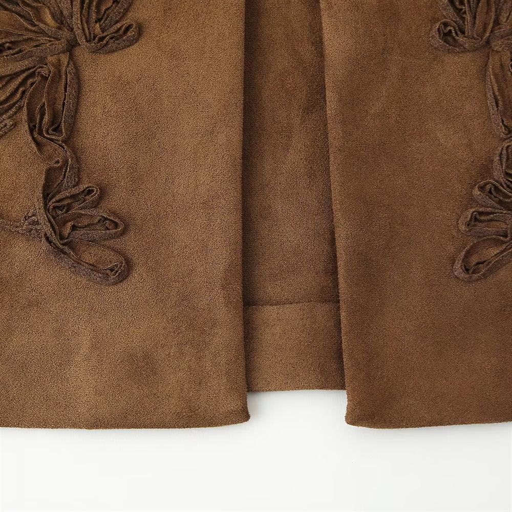 Spring/Summer 2025 Women's Slim Fit Sleeveless Vest with Versatile Embroidery Design in Suede Texture