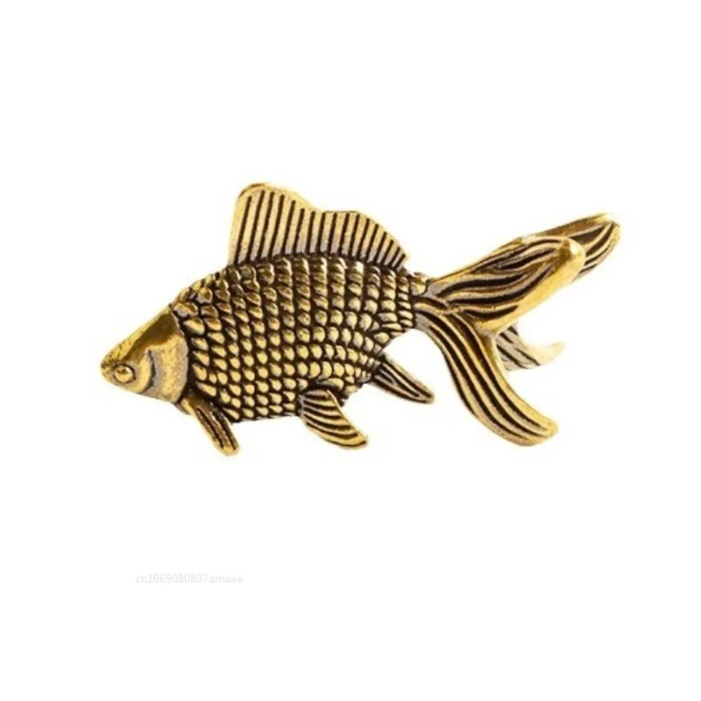 Sky Fish Brass Goldfish Figurines Retro Lucky Animal Statue Miniatures Ornament Home Decor Desk Decoration Tea Pet Cute Gifts
