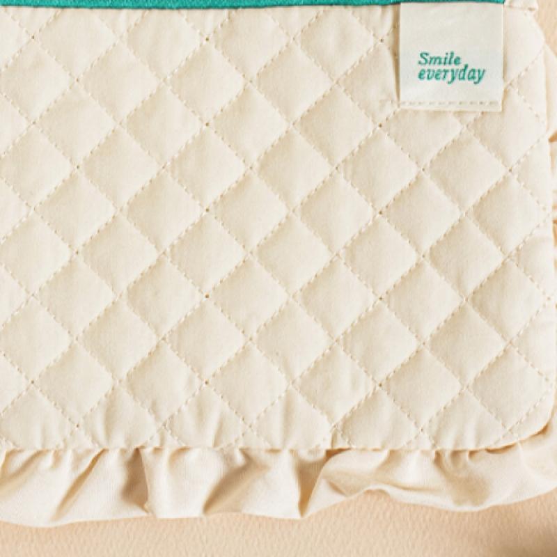 Daiso Frill Square Pouch