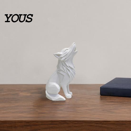 Mini Wolf Ornament Howling Statue, 3D Printed Animal Figurine, Standing Sitting Sculpture Decor for Desk Shelf, Gift Lovers Entrance Hall Decoration