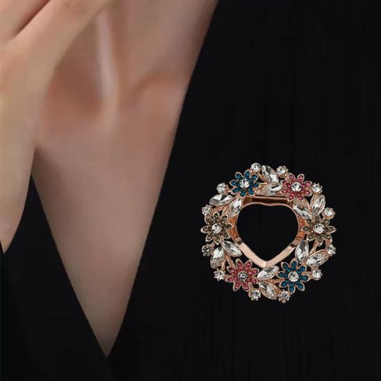 Women Scarf Fastener Sparkling Rhinestones Leaves Flower Shape Scarf Button Suits Coats Bags Scarves Badge Versatile Accessory