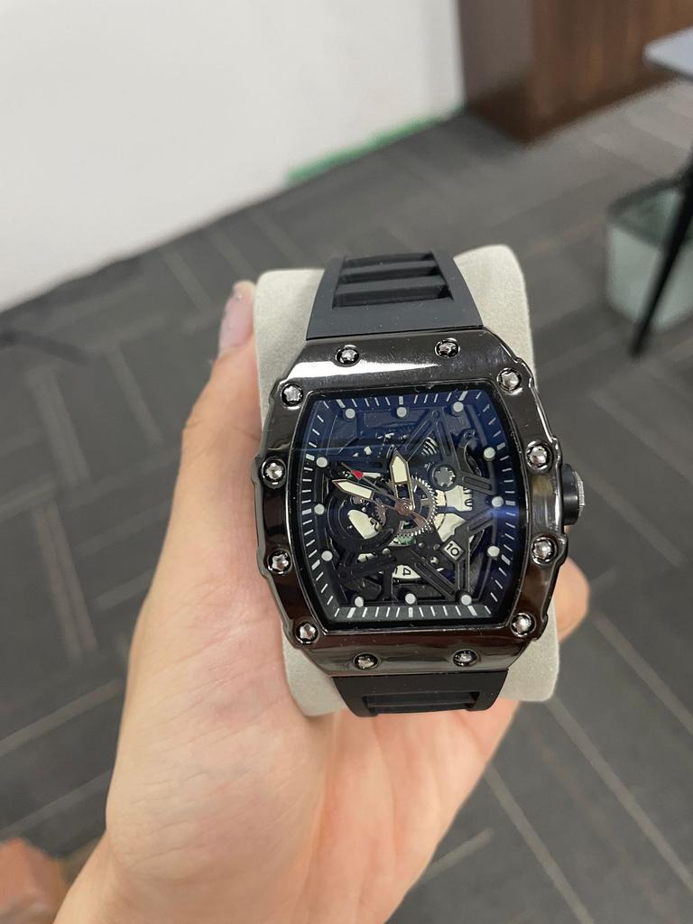 Watch Domineering High-Value Fashion Trend Non-Mechanical Watch Luminous Barrel-Shaped Men'S Watch