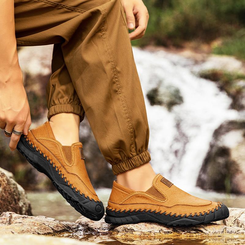Fashion New Soft Men Loafers Slip On Leather Casual Shoes For Men Moccasins Plus Size 48 Flats Sneakers Men Handmade Design Man Shoes