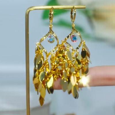 Nuevos Pendientes Colgantes Largos de Borla con Lentejuelas Metálicas de Personalidad para Mujeres Niñas Pendientes de Empalme Exagerados