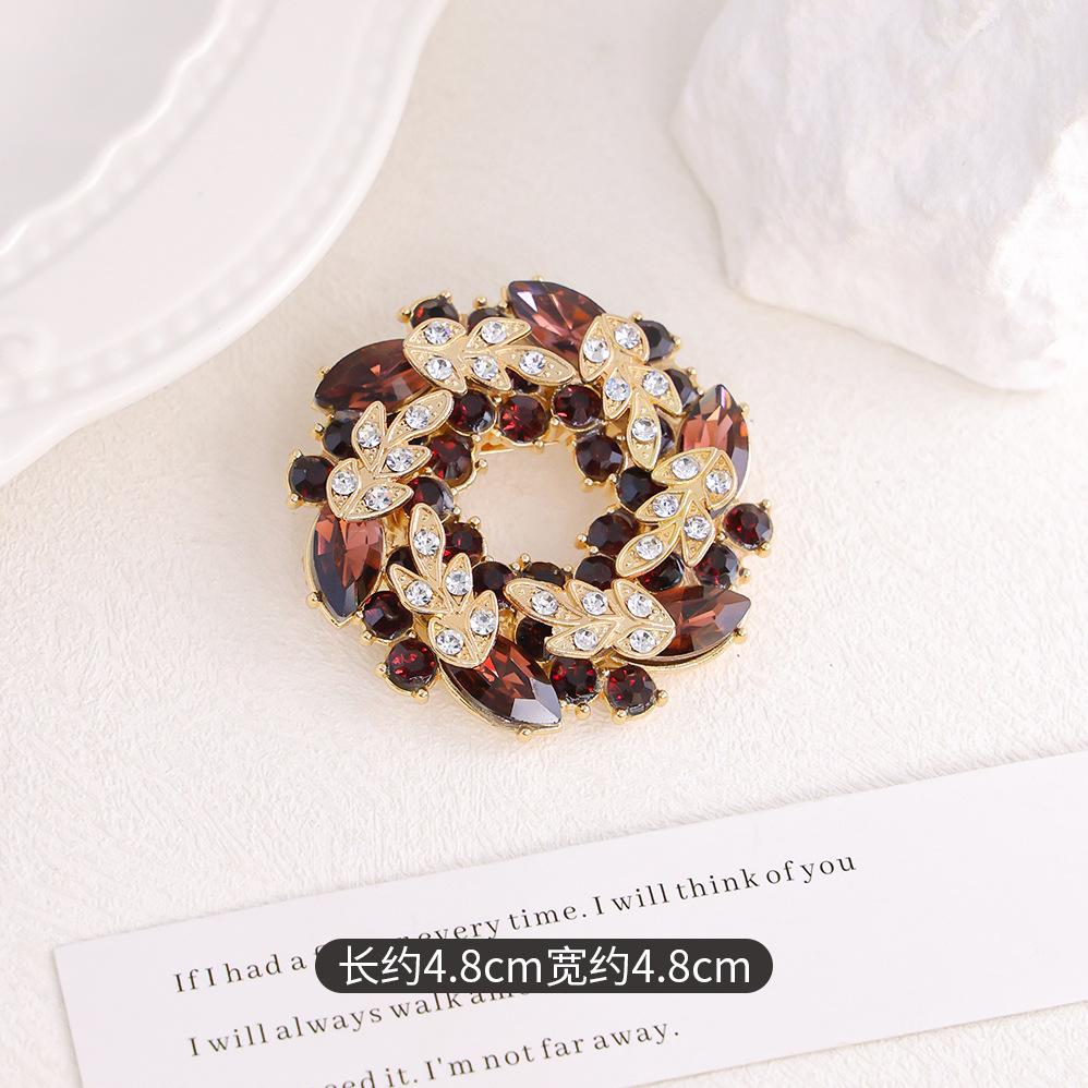 

Premium retro corsage female bauhinia brooch, suit neckline pin, light luxury fashion decorative coat buckle pin фіолетовий