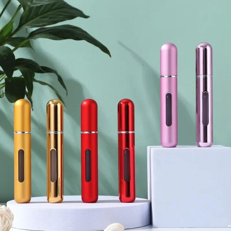 8ML přenosná cestovní mini malá nádoba z hliníkové peněženky tester Dekantační váleček na parfémy Nástroj na dávkování lahví Doplňovatelný sprej 1ks
