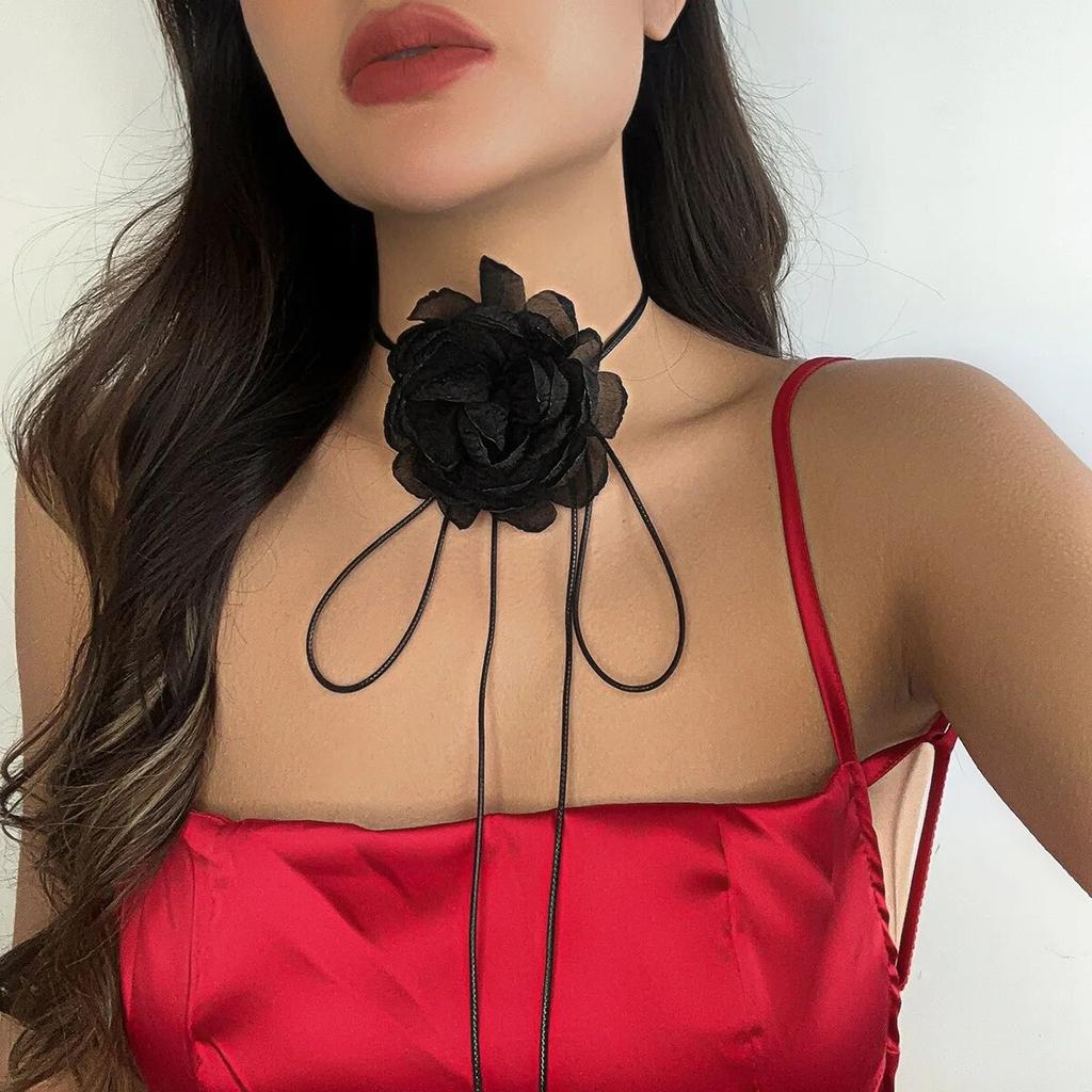 Exaggerated Elegant Big Rose Flower Clavicle Chain Necklace for Women Kpop Sexy Romantic Adjustable Rope Choker Y2K Accessories