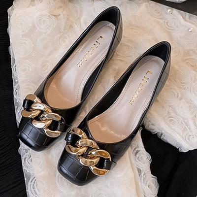 Plus Size 43 Women Pumps Med Heel Square Toe Pumps Office Lady Leahter Shoes Big Gold Metal Chick Chain Soft Soles Slip On Shoes