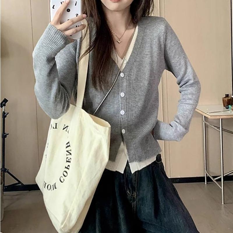 Contrasting color v-neck fake two-piece knitted cardigan for women's spring and autumn new design sense casual inner sweater cardigan for women