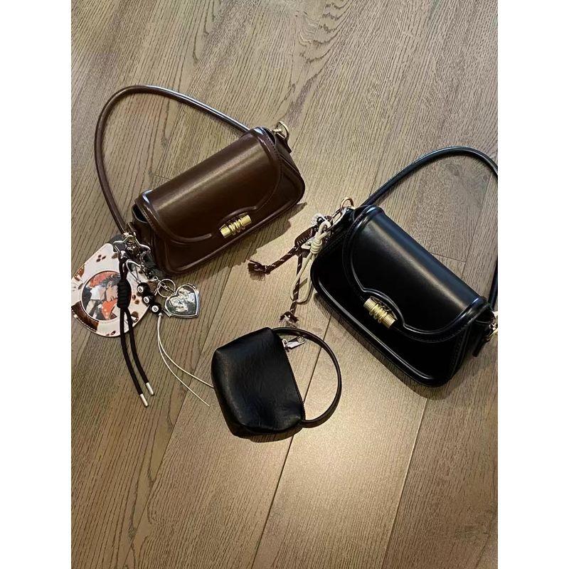 

Сумка с текстурой высокого класса Женская 2025 Новая сумка-мессенджер Элегантная сумка через плечо Черная сумка под мышкой Модная маленькая квадратная сумка Мода Brown