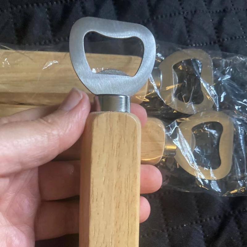 1-10Pcs Beer Can Opener Wooden Bottle Opener Household Kitchen Bar Tools for Home Handle Handheld Wine Wedding Favors Bar