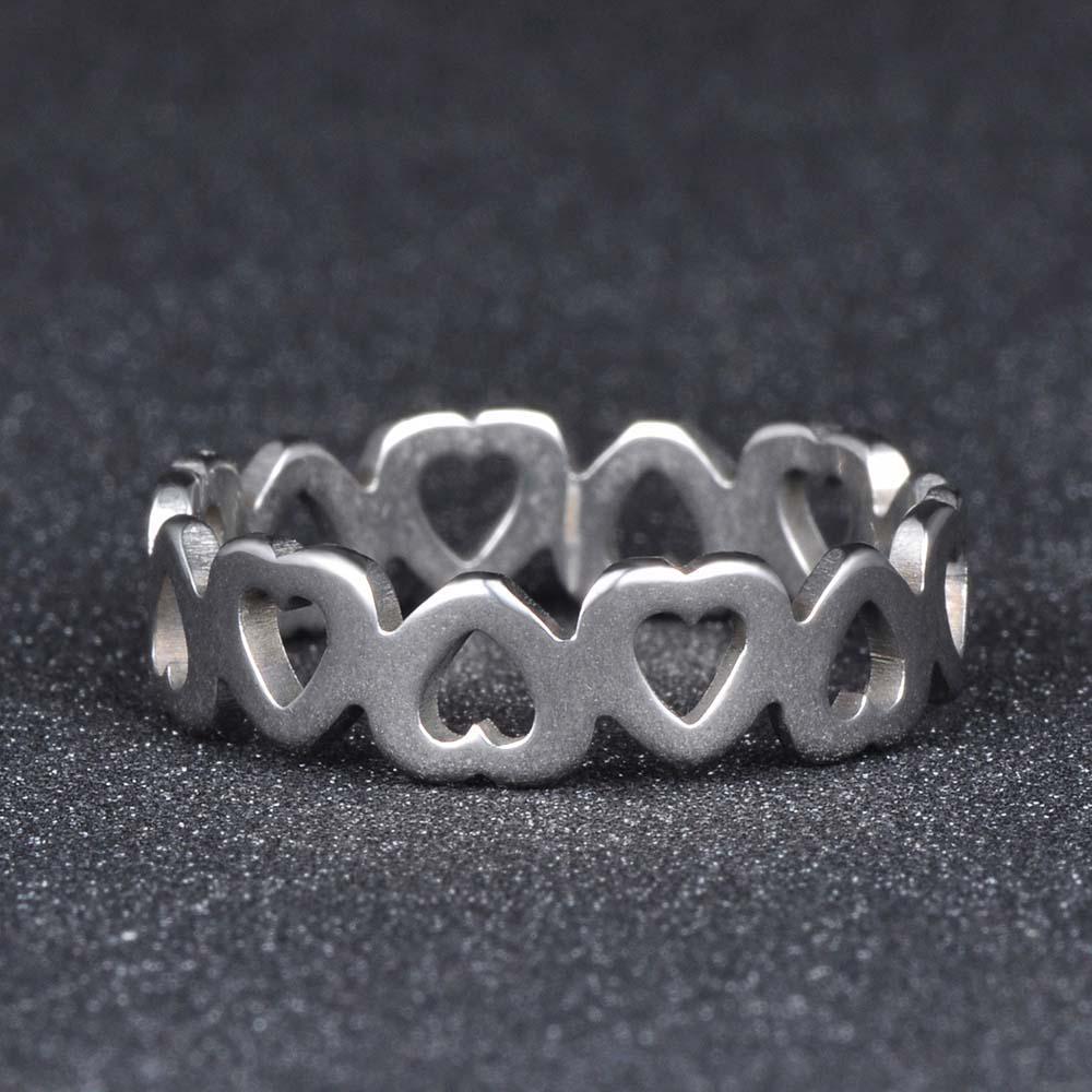 JeeMango Romantic Hollow Heart-shaped Wedding Couple Rings Trendy Style 316L Stainless Steel Women Ring Jewelry Anillo R17154