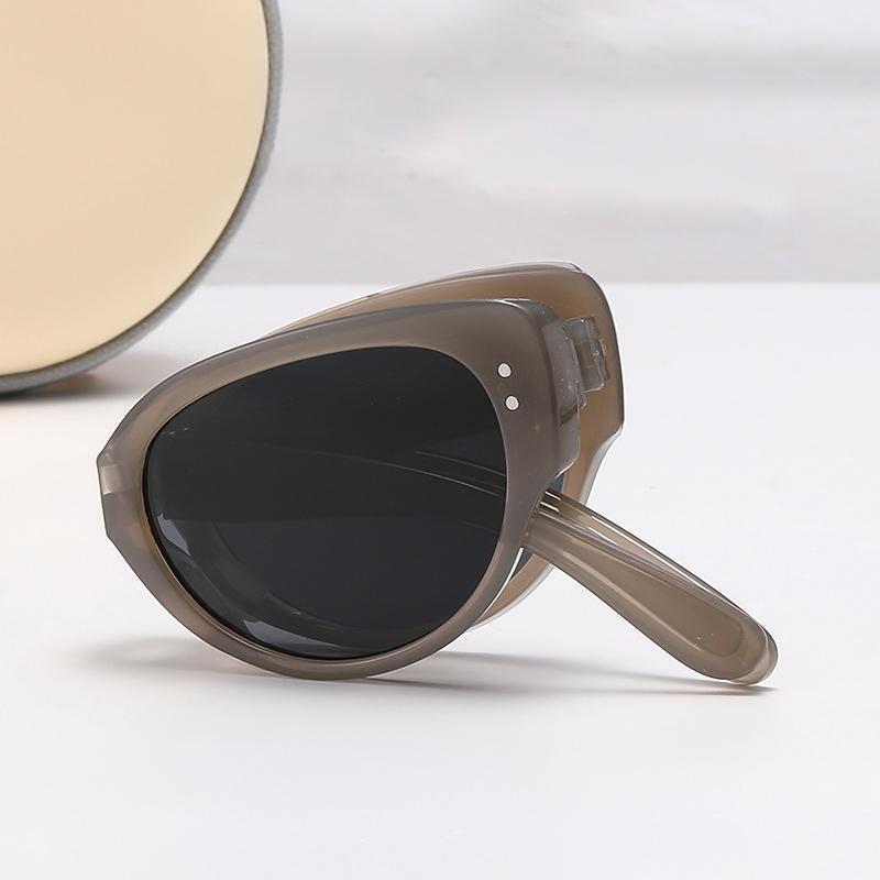 Retro Cat Eyes Foldable  New High-End Fashion-Proof Sun Protection And Ultraviolet Narrow Frame Sunglasses 9674