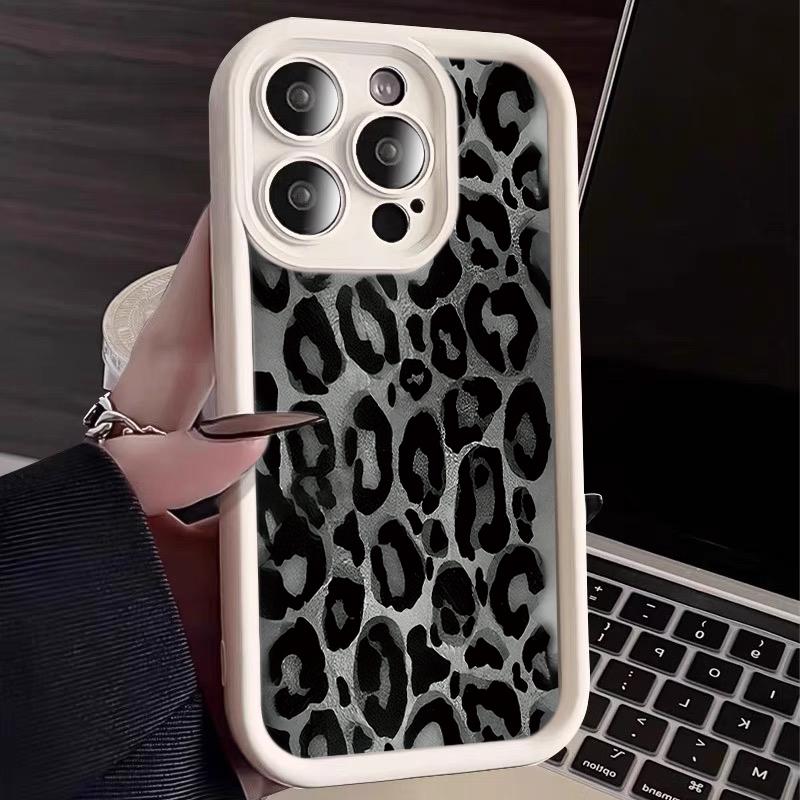 Fashion INS Black Leopard Print Laser Case For iPhone 17Pro 16 15 14 11 12 13 Pro Max 17 Pro 7 8 Plus Shockproof Silicone Funda