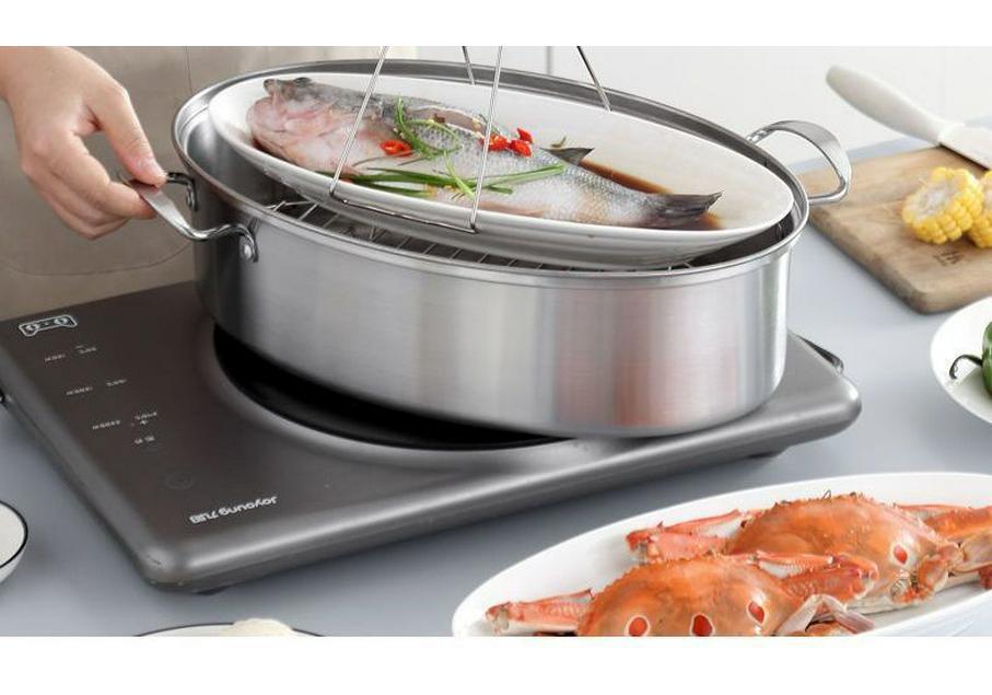 304 Stainless Steel Oval Steamer Pot, 38cm, Large Capacity, Induction Compatible, Multifunctional Steamer Basket for Fish.