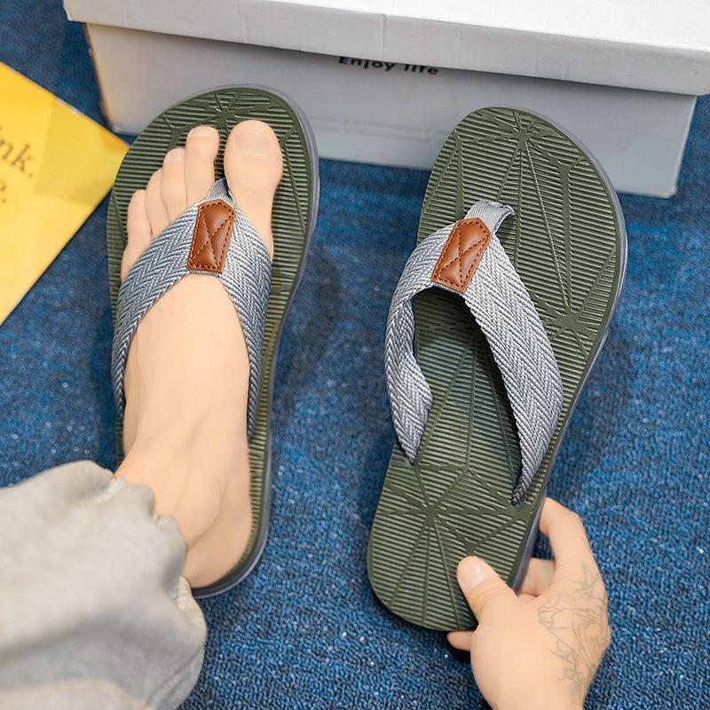 New men's flip-flops thick bottom pinch feet outdoor non-slip soft elastic color matching fashion