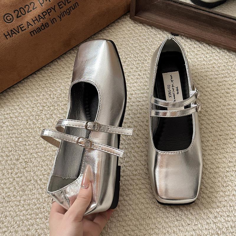 

French square head shallow mouth single shoes women s 2025 new Korean version temperament fairy soft flat Mary Jane shoes 35