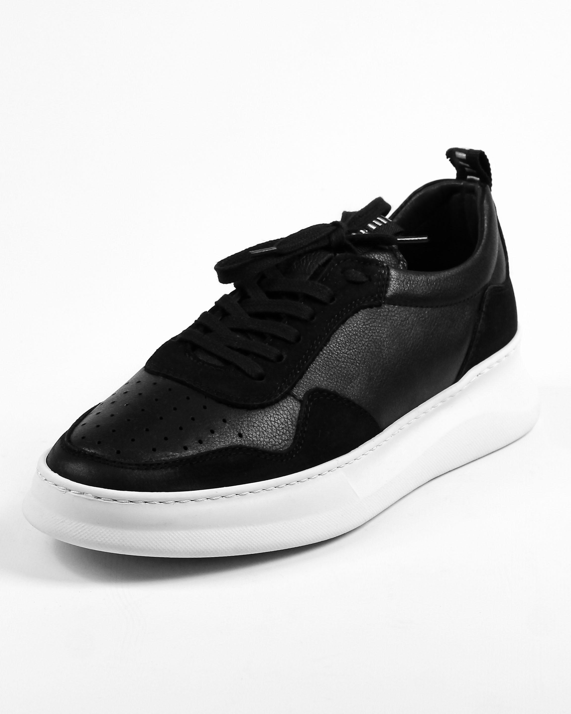 

Кросівки Altura 244 40 Чорні на білій підошві 42 чорний