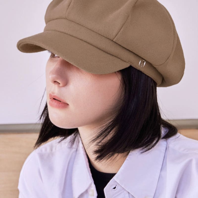 VARZAR VA Square Studded Wool Newsboy Cap Beige