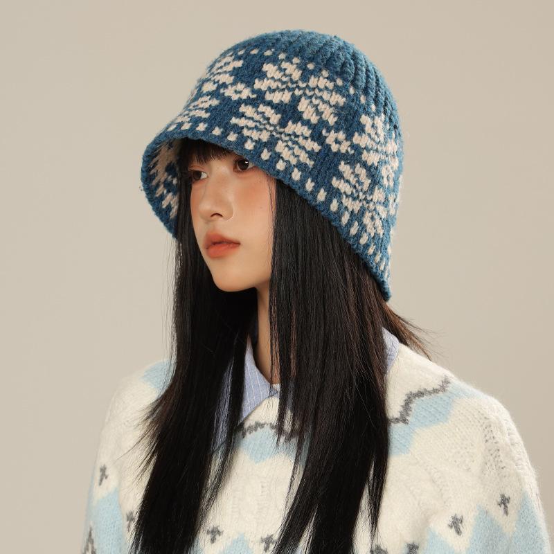 Autumn and Winter Hat Women's Color Matching Knitted Hat Windproof Warm Wool Hat Fashion Basin Hat