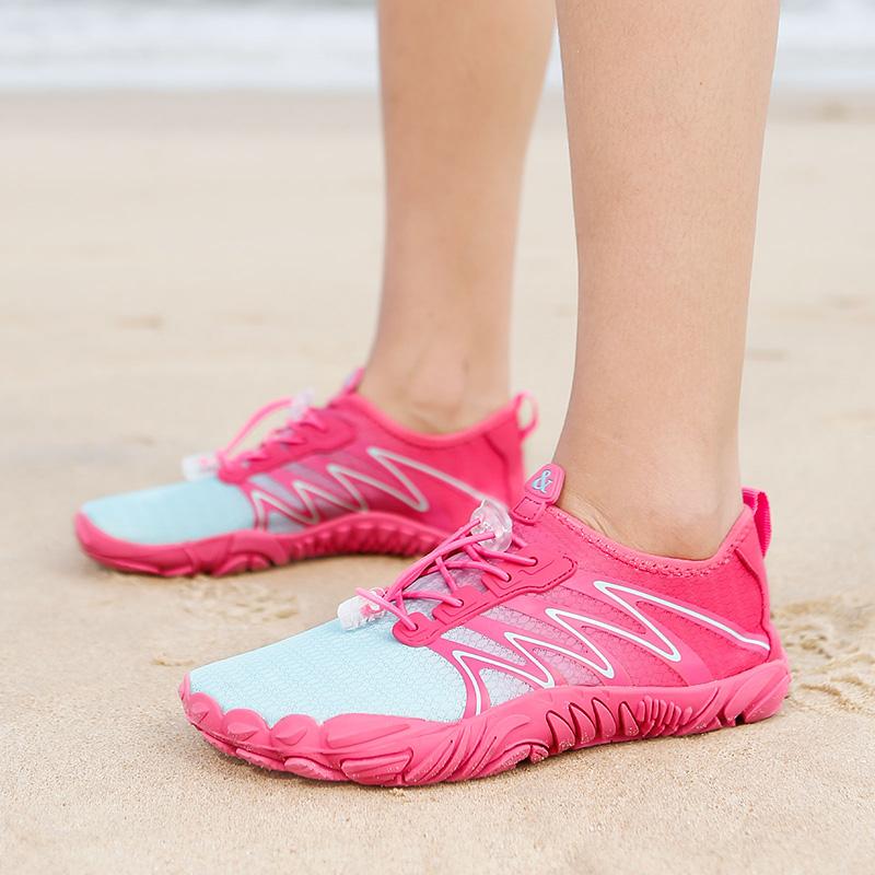 Schnelltrocknende Wassersportschuhe Rutschfeste Aquasocken Sneaker Leichte Strandwatschel-Schwimmfußbekleidung für Damen Herren