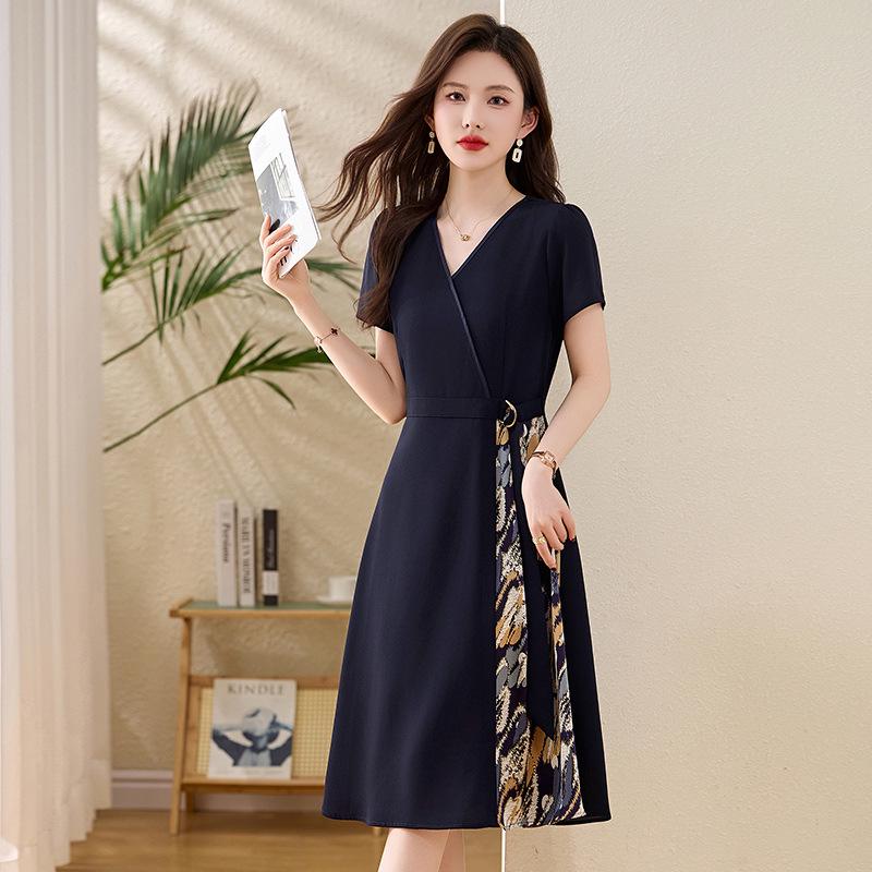 

Women s V-neck Print Color Block Belted Summer Dress - LX271 L темно-синього кольору