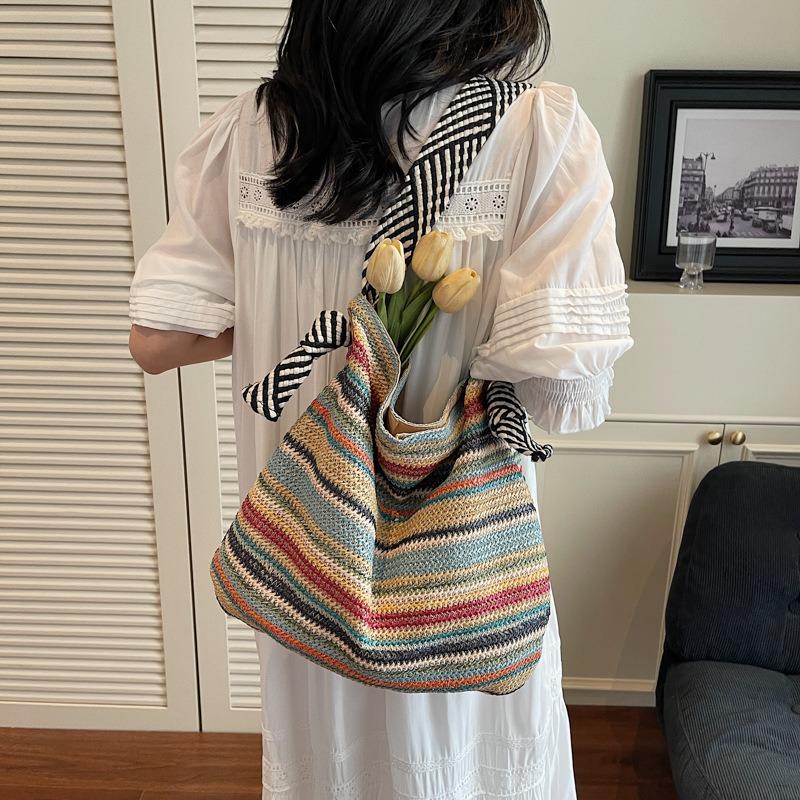 Large Capacity Straw Woven Bag Women's Summer New Seaside Vacation Woven Bag Lazy Wind Shoulder Tote Bag