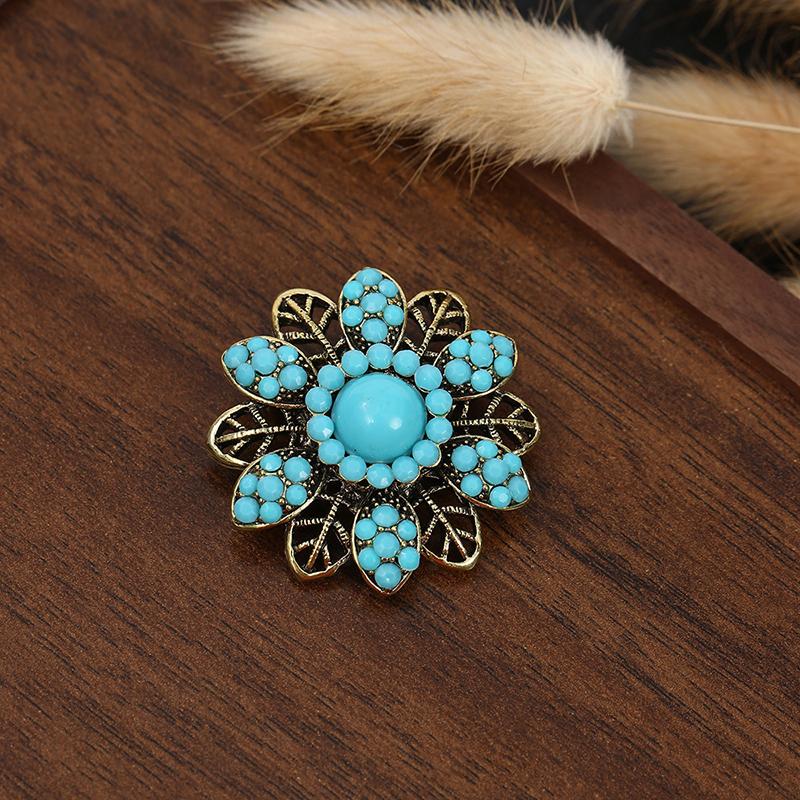 

Милый значок на лацкан в форме цветка, инкрустированный блестящими брошами для женщин, девушек, универсальная корсажная одежда, аксессуары, подарки